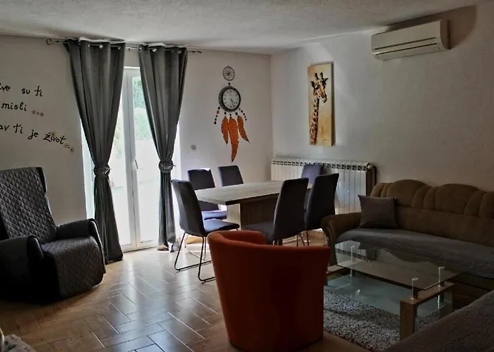 House Aida بيت للعطل *