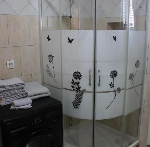 House Aida * لابين