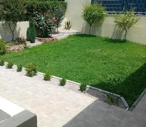 House Aida * لابين